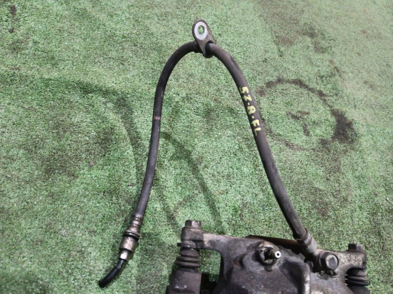 Шланг тормозной Toyota LiteAce S412M 3SZ-VE 2013 передний левый (б/у)