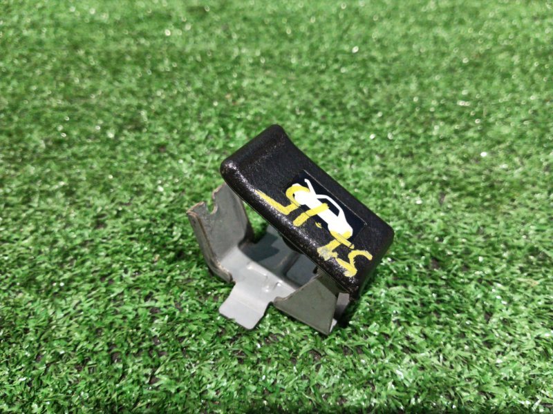 Рычаг открывания капота Honda Stepwgn RK1 R20A 2009 (б/у)