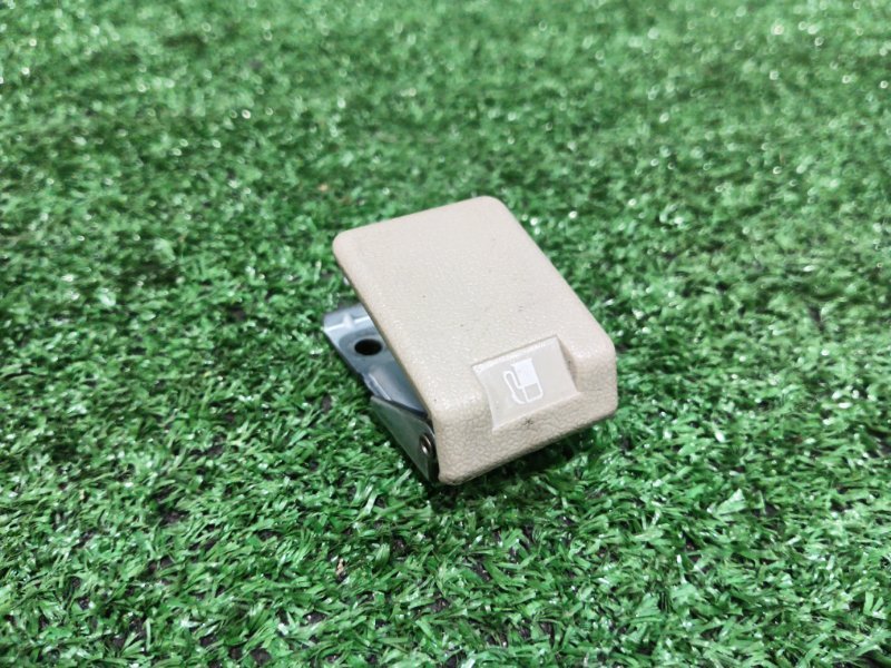 Рычаг открывания капота Mitsubishi Grandis NA4W 4G69 2004 (б/у)