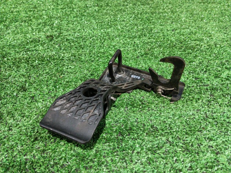 Замок капота Audi A3 8PA CAXC 2003 (б/у)