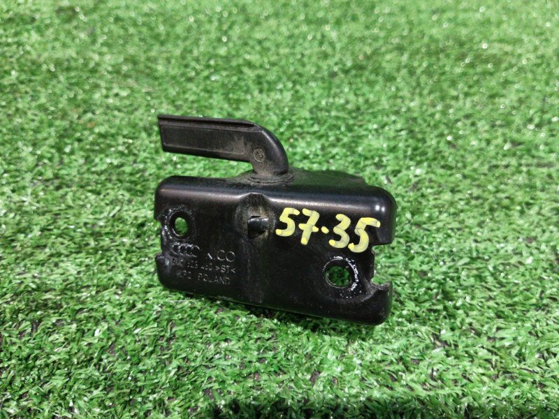 Замок капота Audi A3 CXS 2013 (б/у)