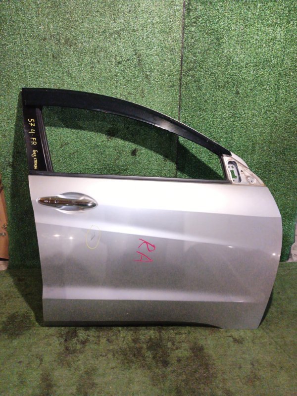Дверь боковая Honda Vezel RU3 LEB 2015 передняя правая (б/у)