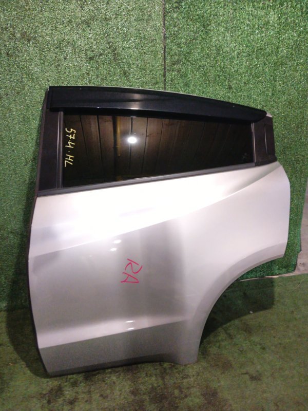 Дверь боковая Honda Vezel RU3 LEB 2015 задняя левая (б/у)