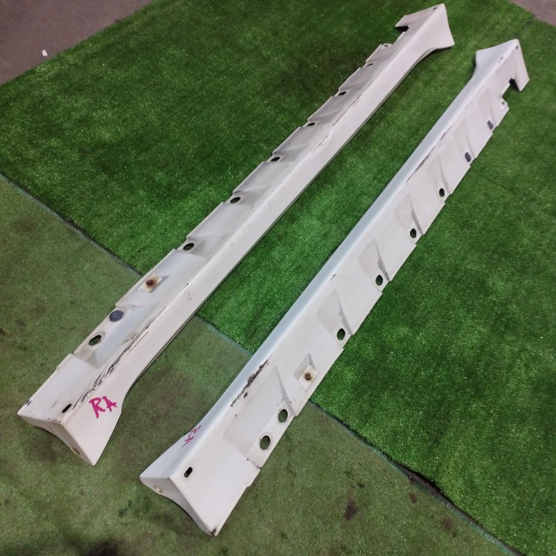 Порог Toyota BB QNC25 K3-VE 2008 (б/у)