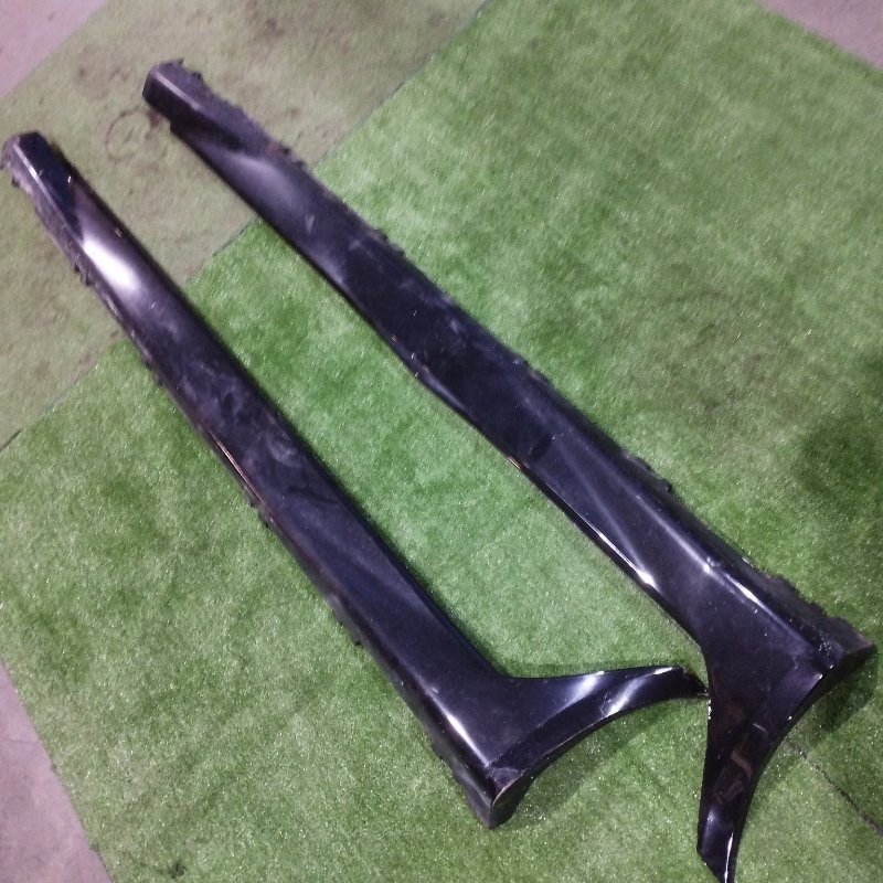 Порог Mitsubishi Grandis NA4W 4G69 2004 (б/у)