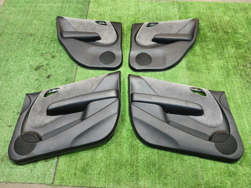 Обшивка двери Honda Fit GD1 L13A (б/у)