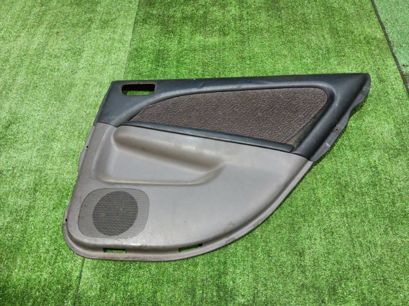 Обшивка двери Toyota Caldina ST215 3S-FE 2000 задняя левая (б/у)