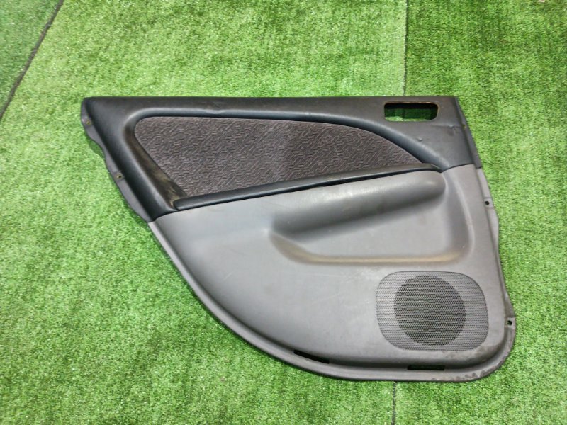 Обшивка двери Toyota Caldina ST215 3S-FE 2000 задняя левая (б/у)