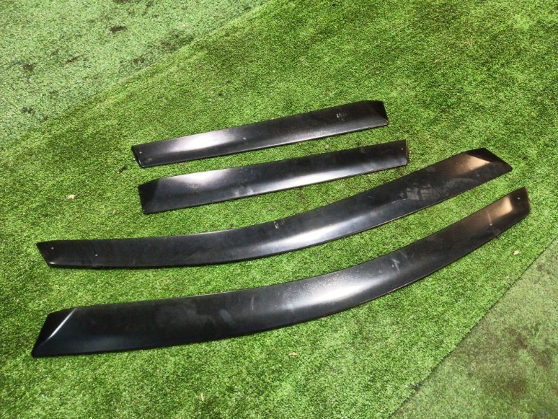 Ветровик Honda Fit GD1 L13A 2006 (б/у)