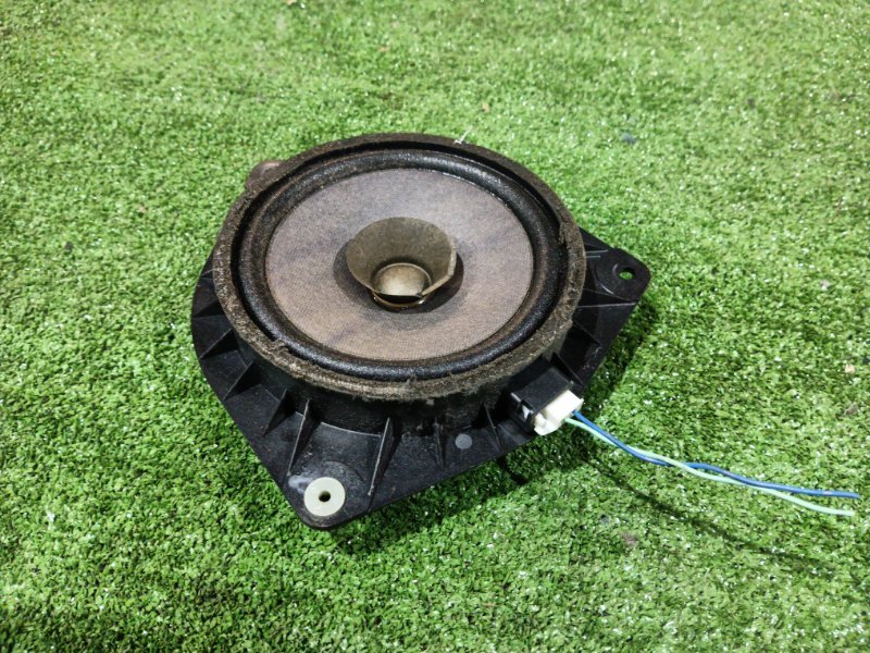 Динамик Toyota Vitz SCP10 1SZ-FE 2004 передний правый (б/у)