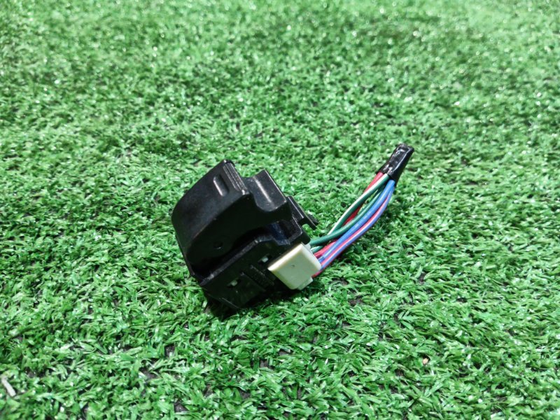 Кнопка стеклоподъемника Toyota Vitz SCP10 1SZ-FE 2004 передняя левая (б/у)