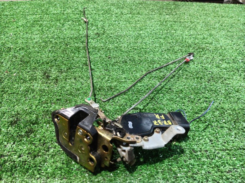 Замок дверной Toyota Caldina ST215 3S-FE передний правый (б/у)