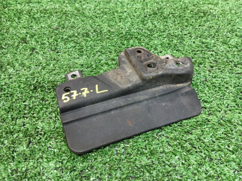 Брызговик Audi A3 8PA CAXC 2003 левый (б/у)