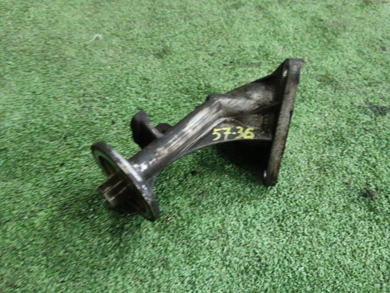 Крепление масляного фильтра Toyota Vitz SCP10 1SZ-FE 2004 (б/у)