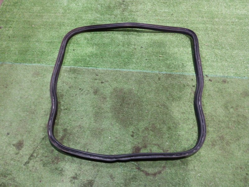 Уплотнитель багажника Alfa Romeo Mito 940 A2.000 2008 (б/у)