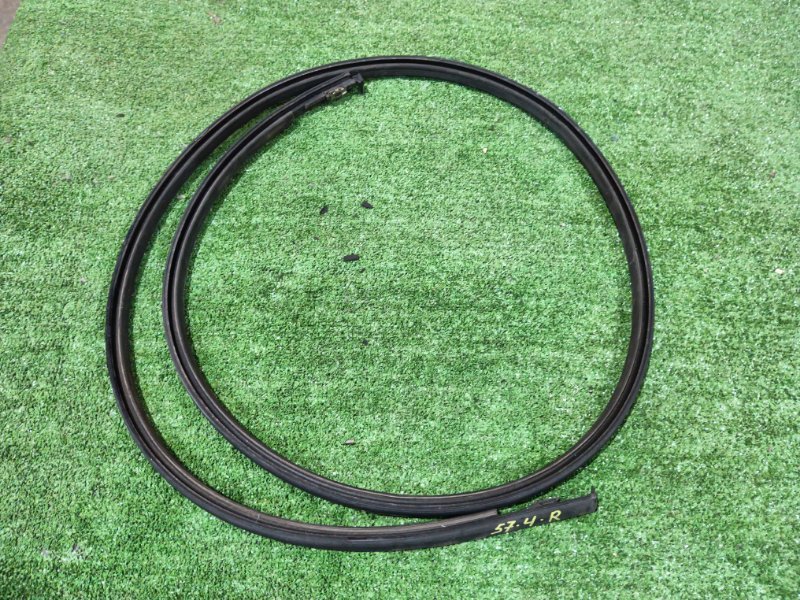 МОЛДИНГ НА КРЫШУ Honda Vezel RU3 LEB 2015 правый (б/у)