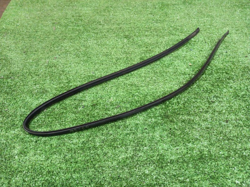 МОЛДИНГ НА КРЫШУ Toyota Vitz SCP10 1SZ-FE 2004 левый (б/у)