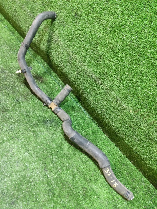 Патрубок Toyota Avensis AZT250 1AZ FSE 2003 (б/у)