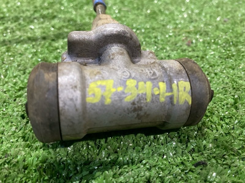 Рабочий тормозной цилиндр Subaru Sambar TT2 EN07 2001 задний правый (б/у)