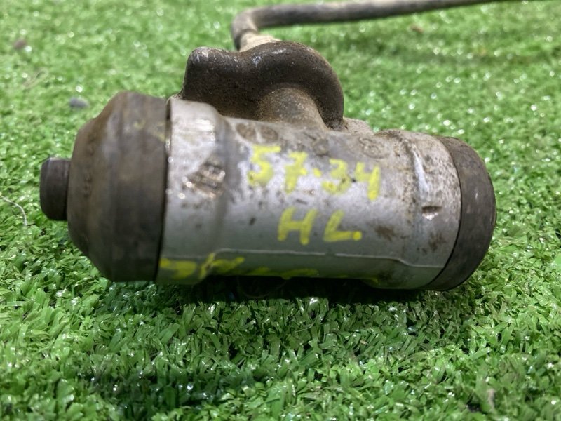 Рабочий тормозной цилиндр Subaru Sambar TT2 EN07 2001 задний левый (б/у)