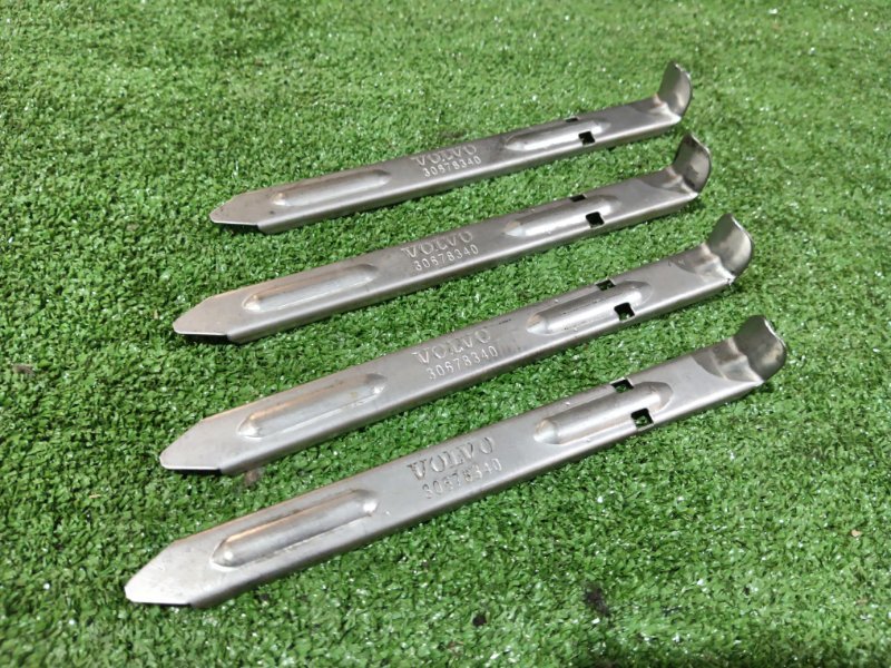 Клипса крепления фары Volvo V70 B4204T 2016 (б/у)