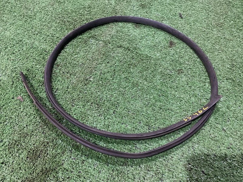 МОЛДИНГ НА КРЫШУ Toyota Passo KGC10 1KR-FE 2007 левый (б/у)