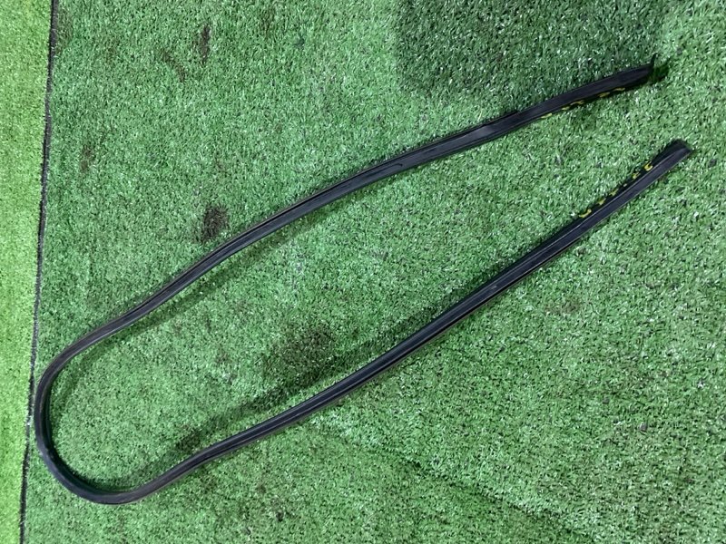 МОЛДИНГ НА КРЫШУ Toyota Will Cypha NCP70 2NZ-FE 2003 правый (б/у)