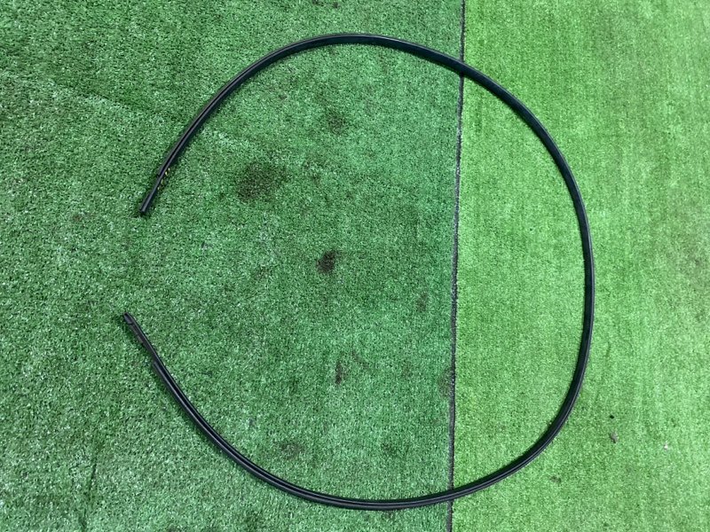 МОЛДИНГ НА КРЫШУ Toyota ISIS ZGM11 3ZR-FAE левый (б/у)