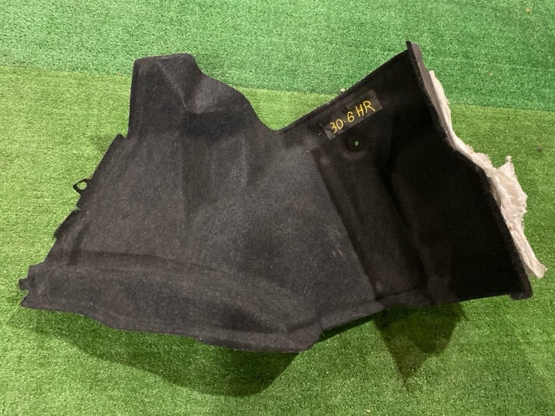 Обшивка багажника Nissan Skyline V35 VQ25DD правая (б/у)