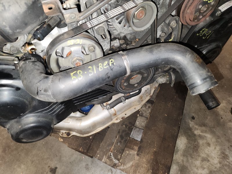 Патрубок верхний Subaru Legacy BL5 EJ20Y 2003 (б/у)