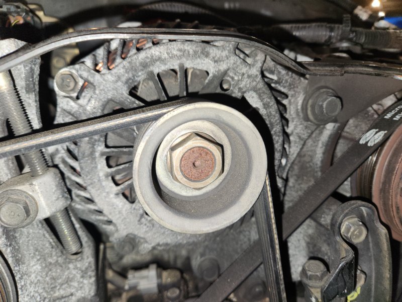 Генератор Subaru Legacy BL5 EJ20Y 2003 (б/у)