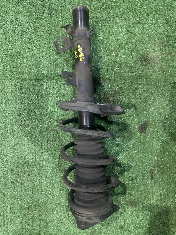 Стойка подвески Nissan X-TRAIL NT32 MR20DD 2016 передняя правая (б/у)