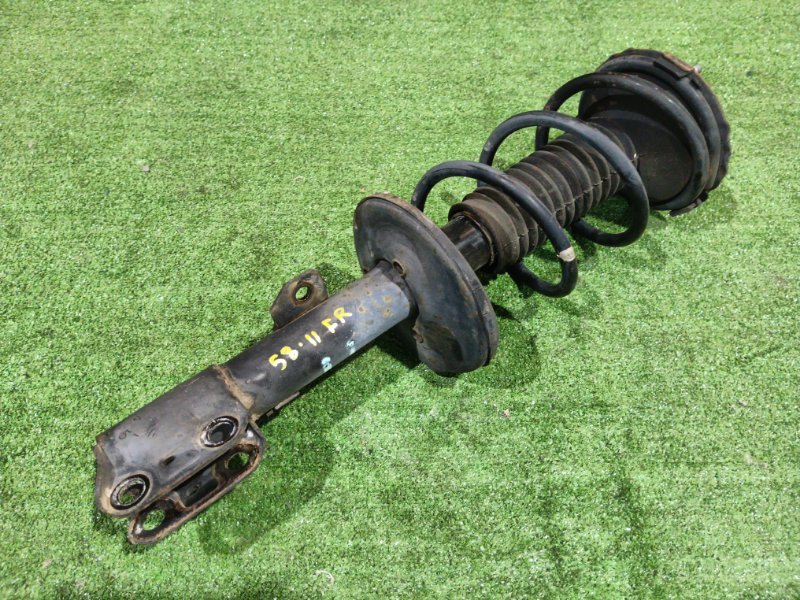 Стойка подвески Toyota Noah AZR65 1AZ-FSE 2005 передняя правая (б/у)