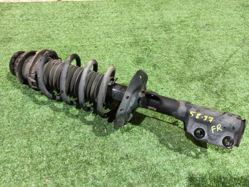 Стойка подвески Honda FREED GB3 L15A 2009 передняя правая (б/у)