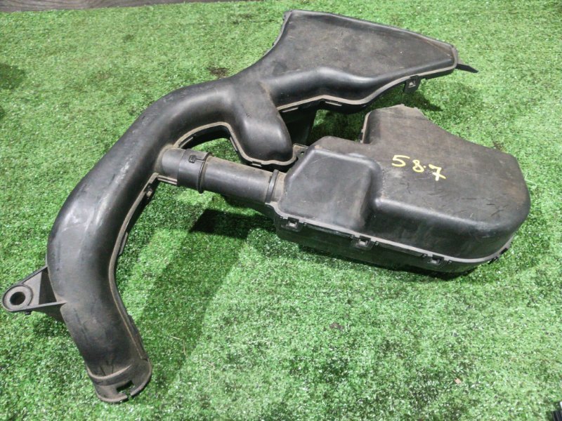 Воздухозаборник Nissan Serena C25 MR20DE 2009 (б/у)