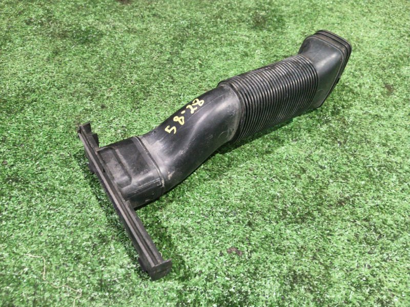 Воздухозаборник Volkswagen Polo 6R1 CBZ 2011 (б/у)