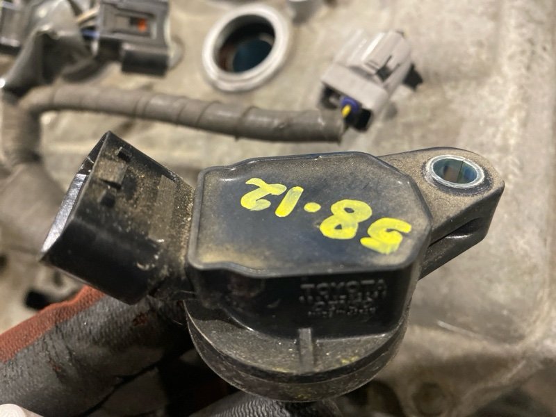Катушка зажигания Toyota Prius ZVW30 2ZR-FXE 2010 (б/у)