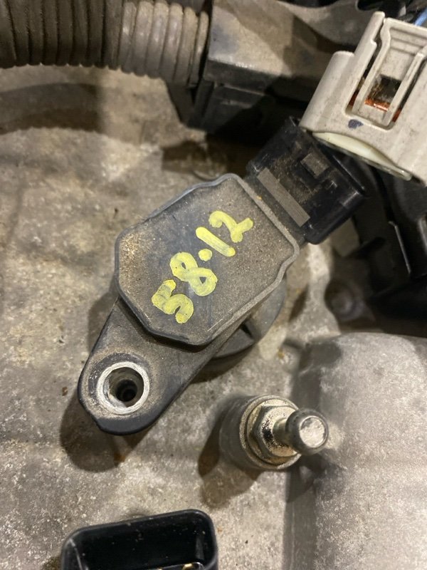 Катушка зажигания Toyota Prius ZVW30 2ZR-FXE 2010 (б/у)