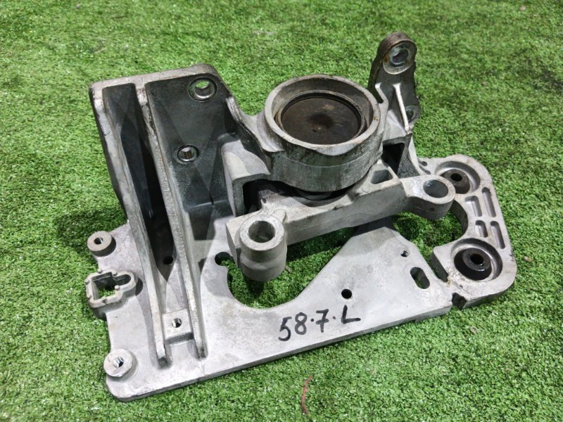 Подушка двигателя Nissan Serena C25 MR20DE 2009 левая (б/у)