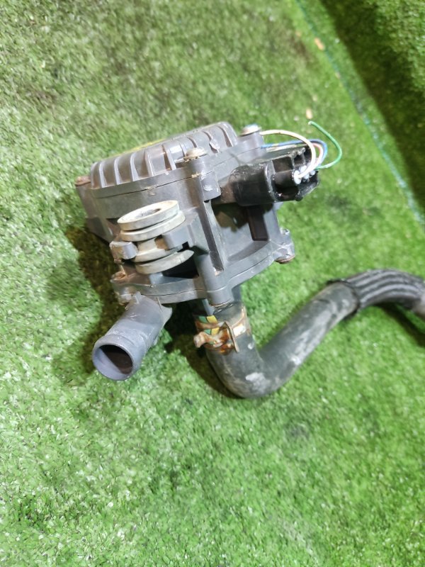 Помпа Toyota Prius ZVW30 2ZR-FXE 2010 (б/у)