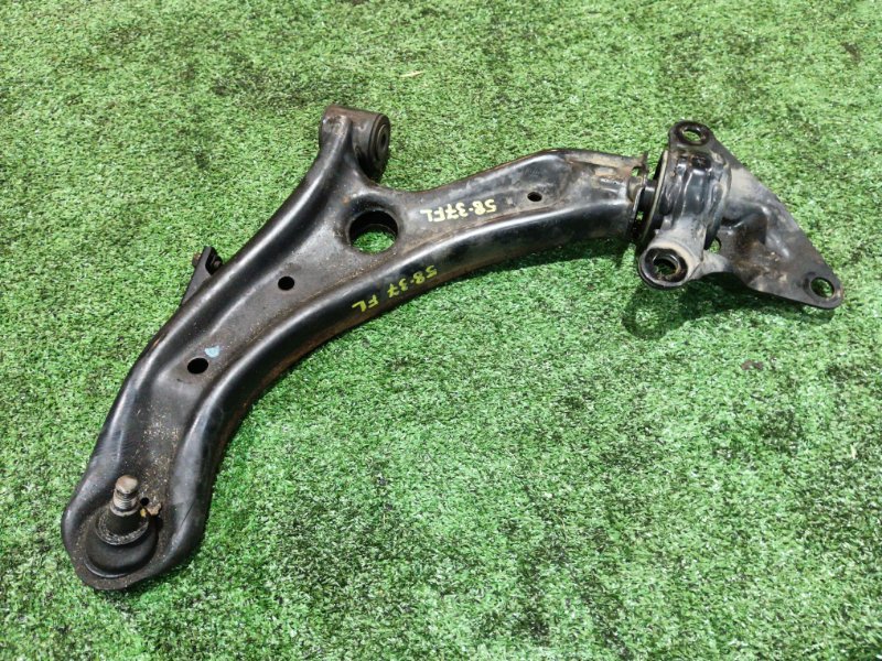 Рычаг подвески Honda FREED GB3 L15A 2009 передний левый (б/у)