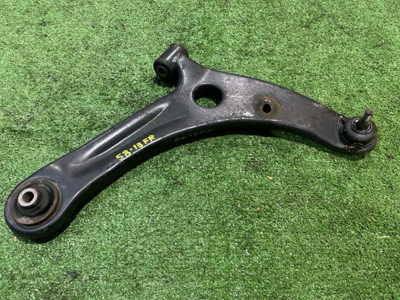 Рычаг подвески Mitsubishi Colt Plus Z21W 4A90 2010 передний правый (б/у)