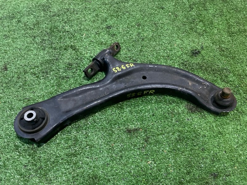 Рычаг подвески Nissan Serena FC26 MR20DD 2012 передний правый (б/у)