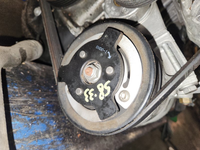 Компрессор кондиционера Volkswagen Polo 6R1 CBZ 2011 (б/у)