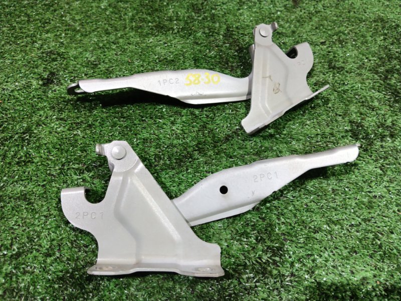 Кронштейн капота Mitsubishi Mirage A03A 3A92 2016 (б/у)