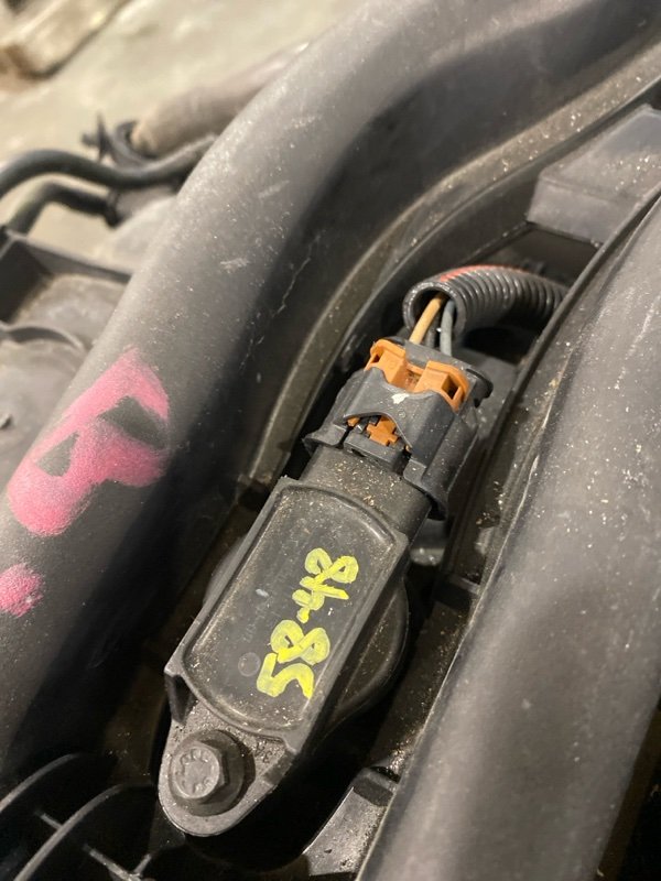 Катушка зажигания Peugeot 208 A9 EB2F 2014 (б/у)