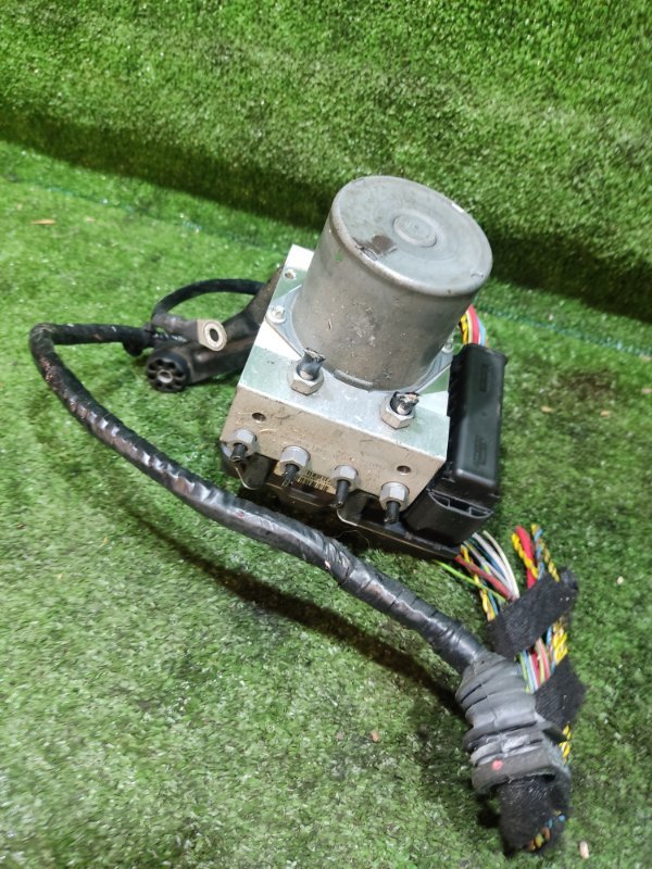 Блок ABS BMW X3 E83 M54B52 2006 (б/у)