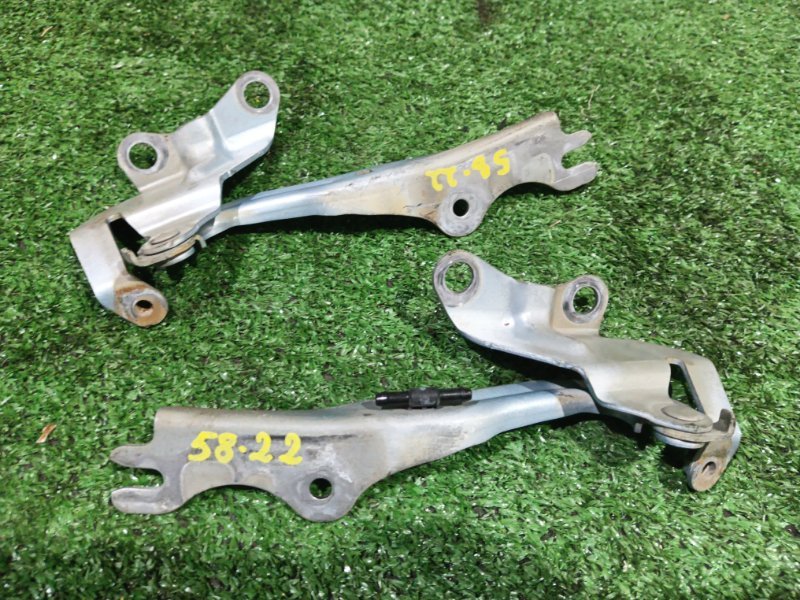 Кронштейн капота Mazda AXELA BK5P ZY-VE 2006 (б/у)