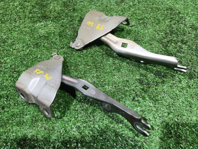 Кронштейн капота Mazda Demio DE3FS ZJ-VE 2010 (б/у)