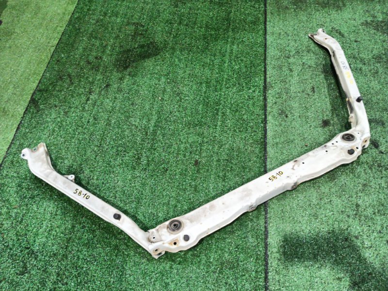 Рамка радиатора Mitsubishi Colt Plus Z23A 4A91 2008 (б/у)